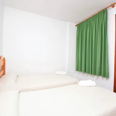 Homeholidaysrentals Calafats Iii *